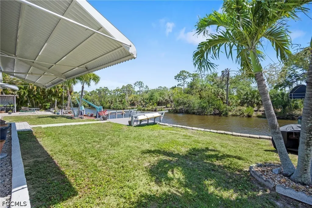 108 Windjammer Way Fort Myers FL 33908