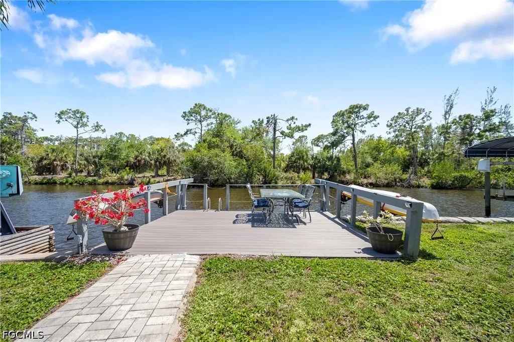 108 Windjammer Way Fort Myers FL 33908