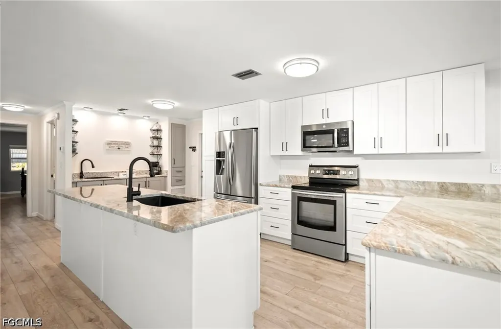 108 Windjammer Way Fort Myers FL 33908