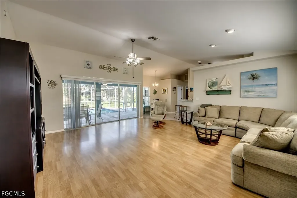 1927 SE 21st Street Cape Coral FL 33990
