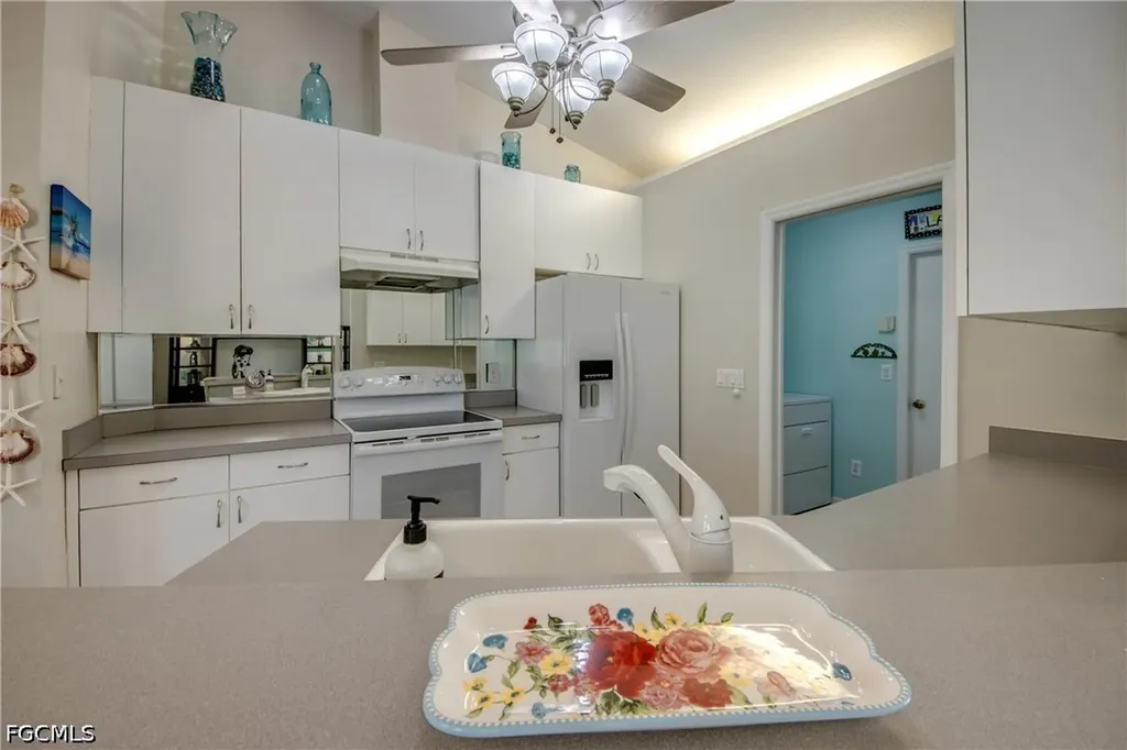 1927 SE 21st Street Cape Coral FL 33990