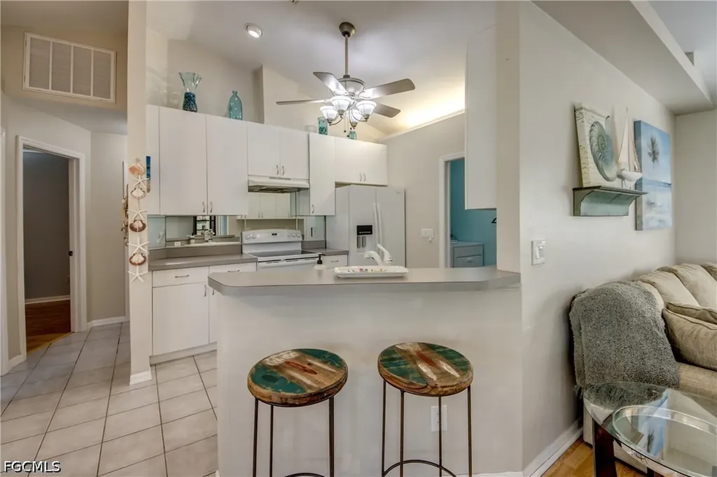 1927 SE 21st Street Cape Coral FL 33990