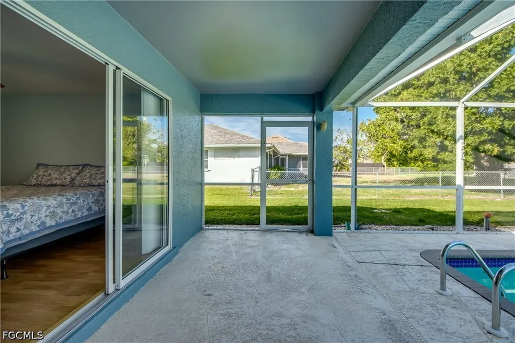 1927 SE 21st Street Cape Coral FL 33990
