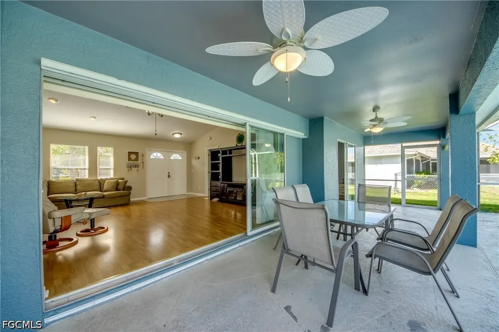 1927 SE 21st Street Cape Coral FL 33990