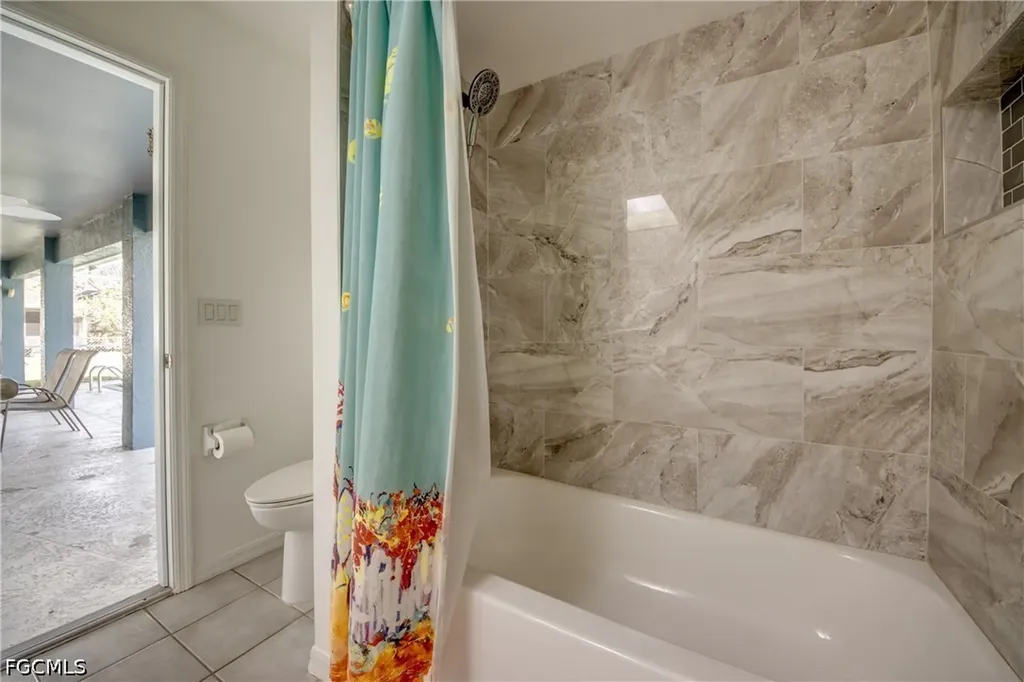 1927 SE 21st Street Cape Coral FL 33990