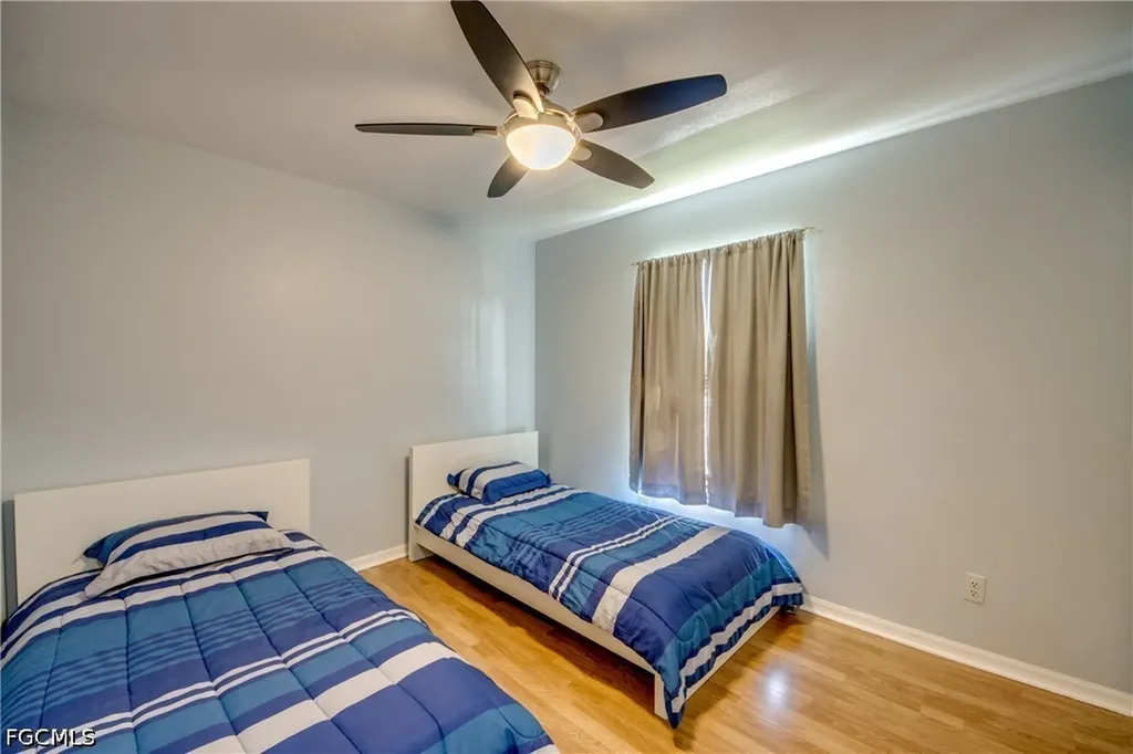 1927 SE 21st Street Cape Coral FL 33990