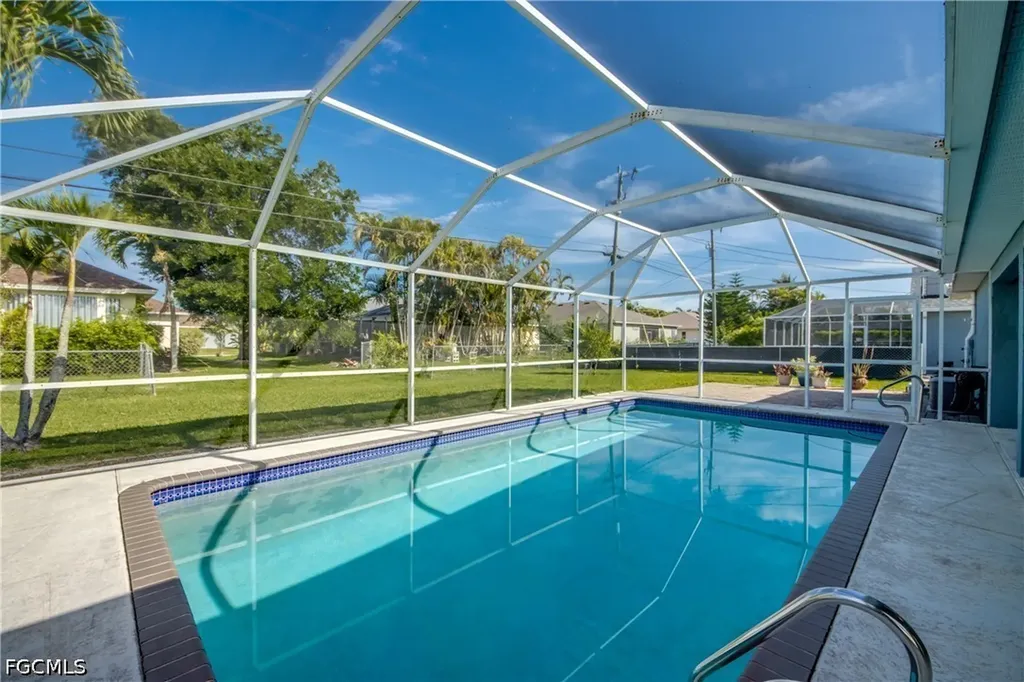 1927 SE 21st Street Cape Coral FL 33990