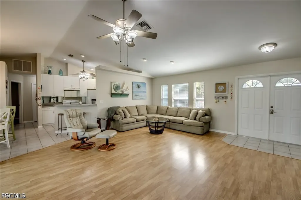 1927 SE 21st Street Cape Coral FL 33990