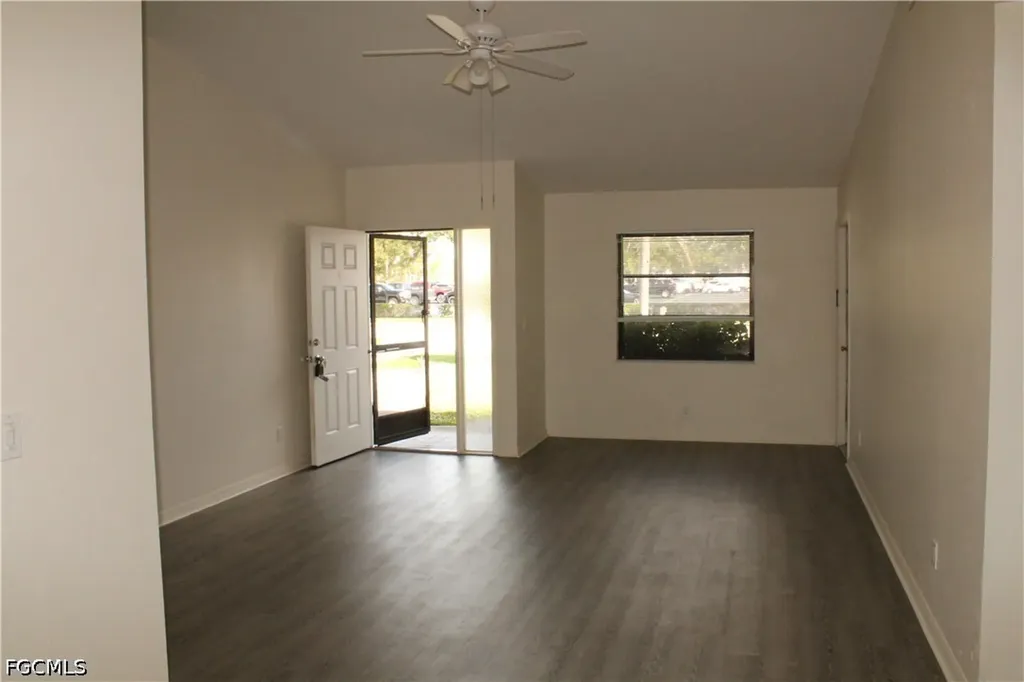 632 SE 13th Court Cape Coral FL 33990