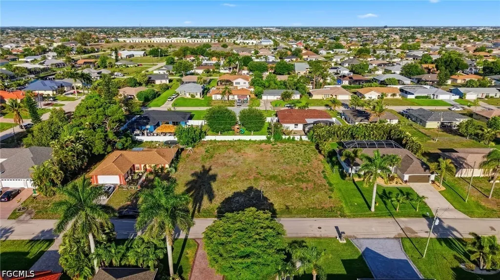 4208 SW 5th Place Cape Coral FL 33914