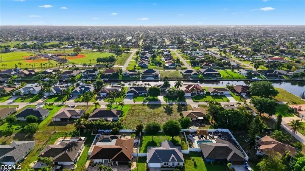 4208 SW 5th Place Cape Coral FL 33914