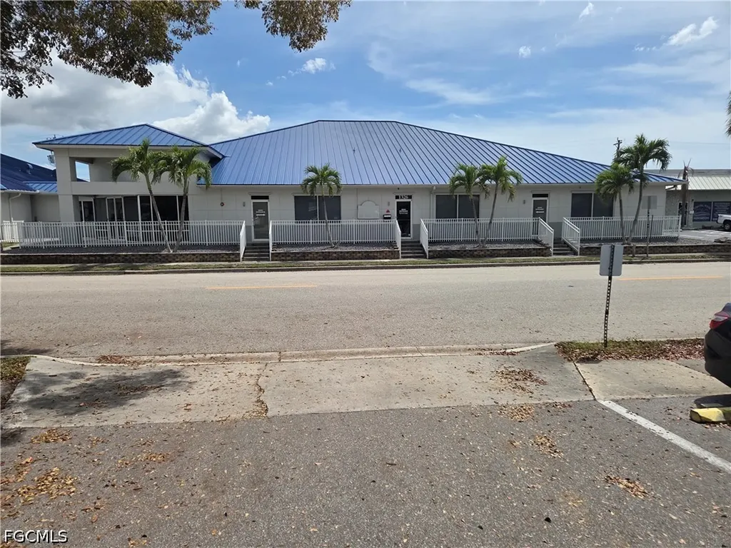 1326 SE 47th Street Cape Coral FL 33904