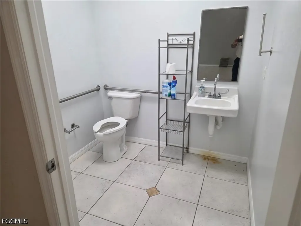 1326 SE 47th Street Cape Coral FL 33904