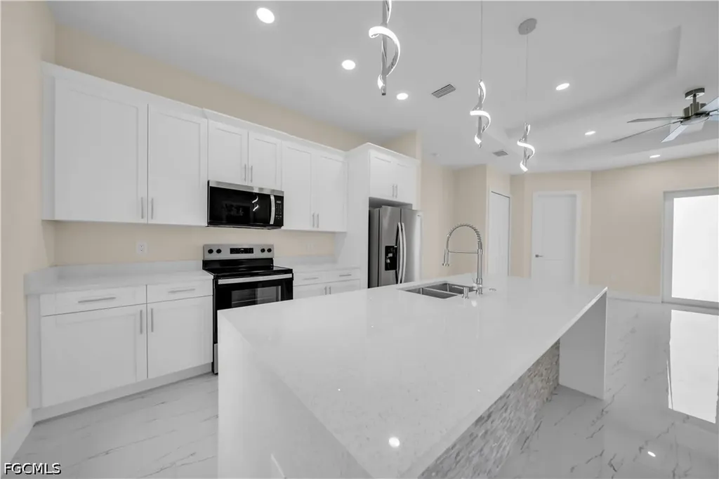 900 Sunniland Boulevard Lehigh Acres FL 33971