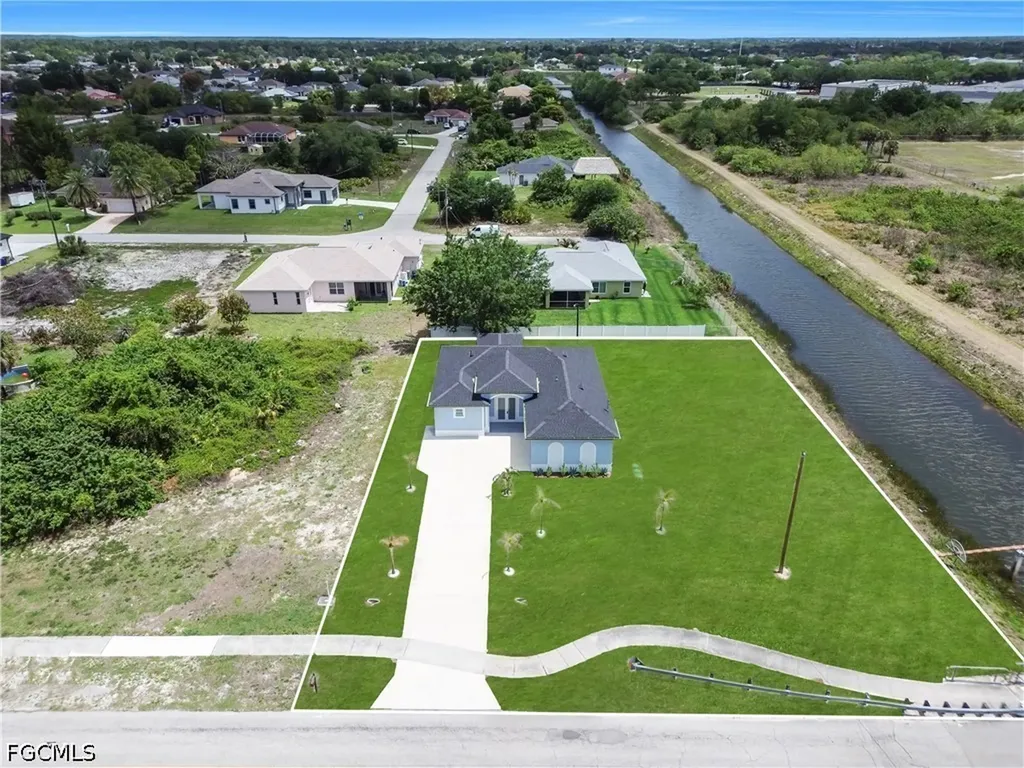 900 Sunniland Boulevard Lehigh Acres FL 33971