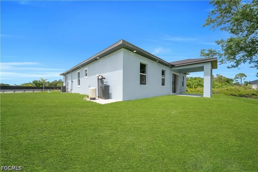 900 Sunniland Boulevard Lehigh Acres FL 33971