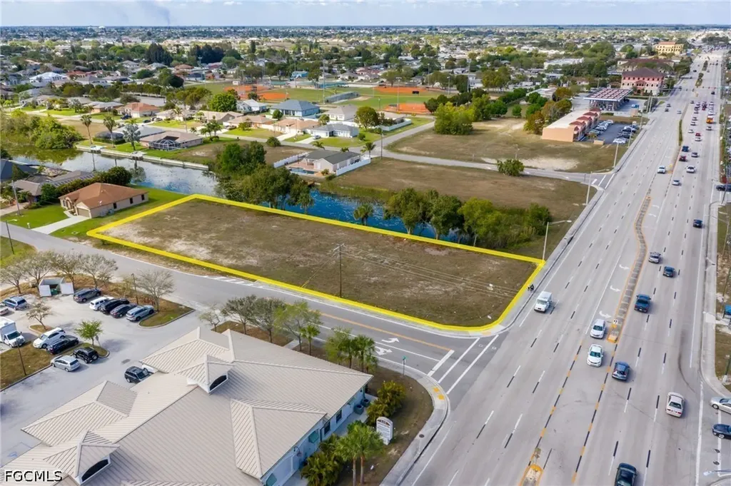 1531 NE 2nd Street Cape Coral FL 33909