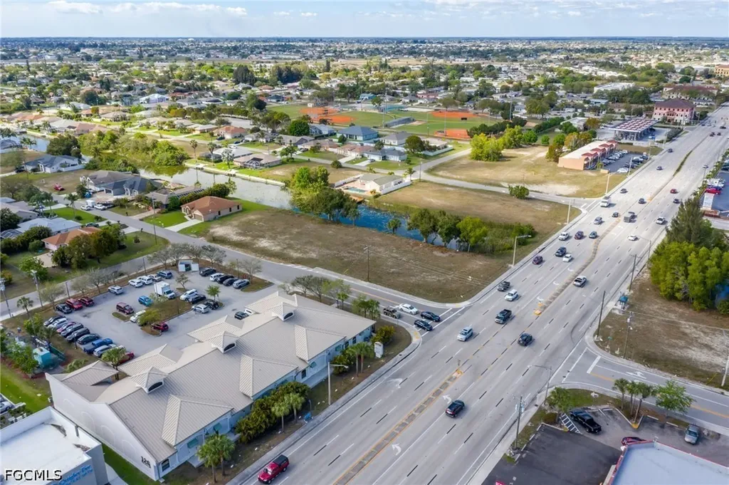 1531 NE 2nd Street Cape Coral FL 33909