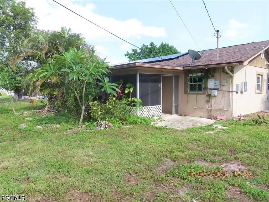 521 SE 35th Street Cape Coral FL 33904
