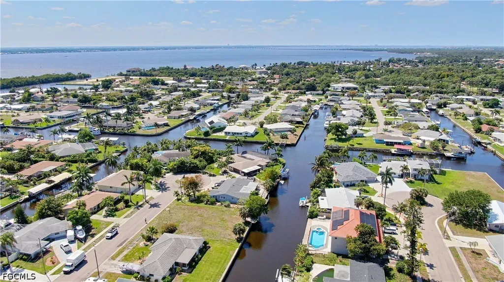 4425 N Gulf Circle North Fort Myers FL 33903