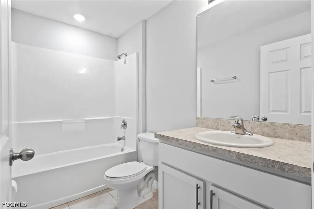 1319 NW 14th Place Cape Coral FL 33993
