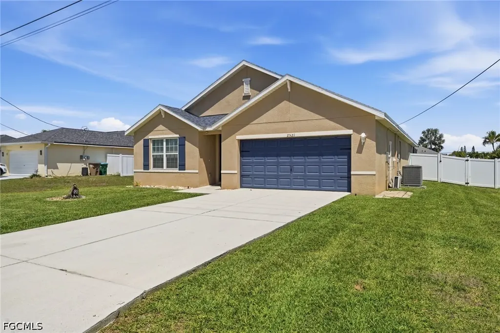 2521 SW 11th Place Cape Coral FL 33914