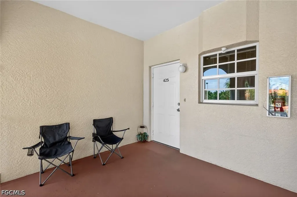 950 Hancock Creek South Boulevard Cape Coral FL 33909
