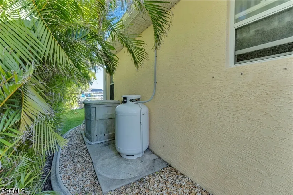 3413 Embers Parkway W Cape Coral FL 33993