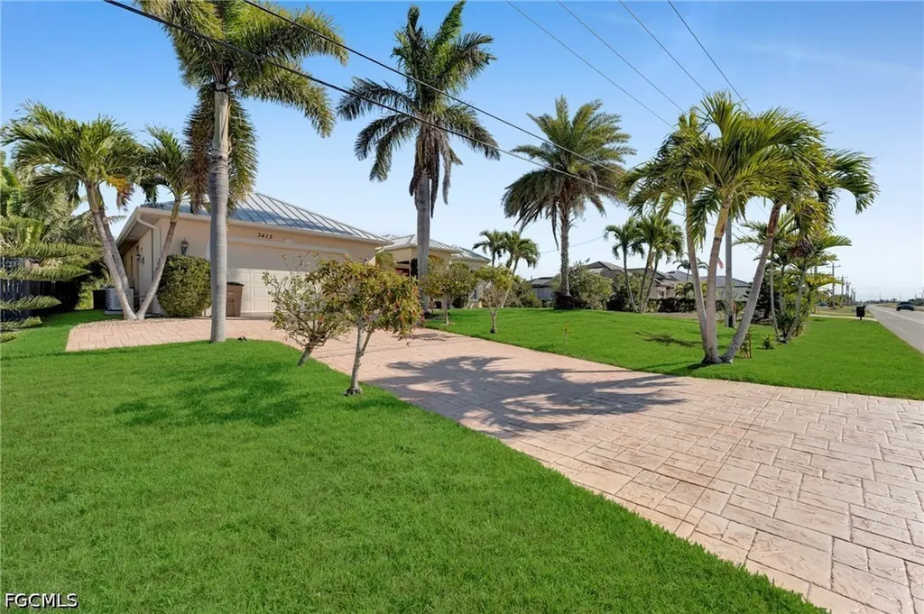 3413 Embers Parkway W Cape Coral FL 33993