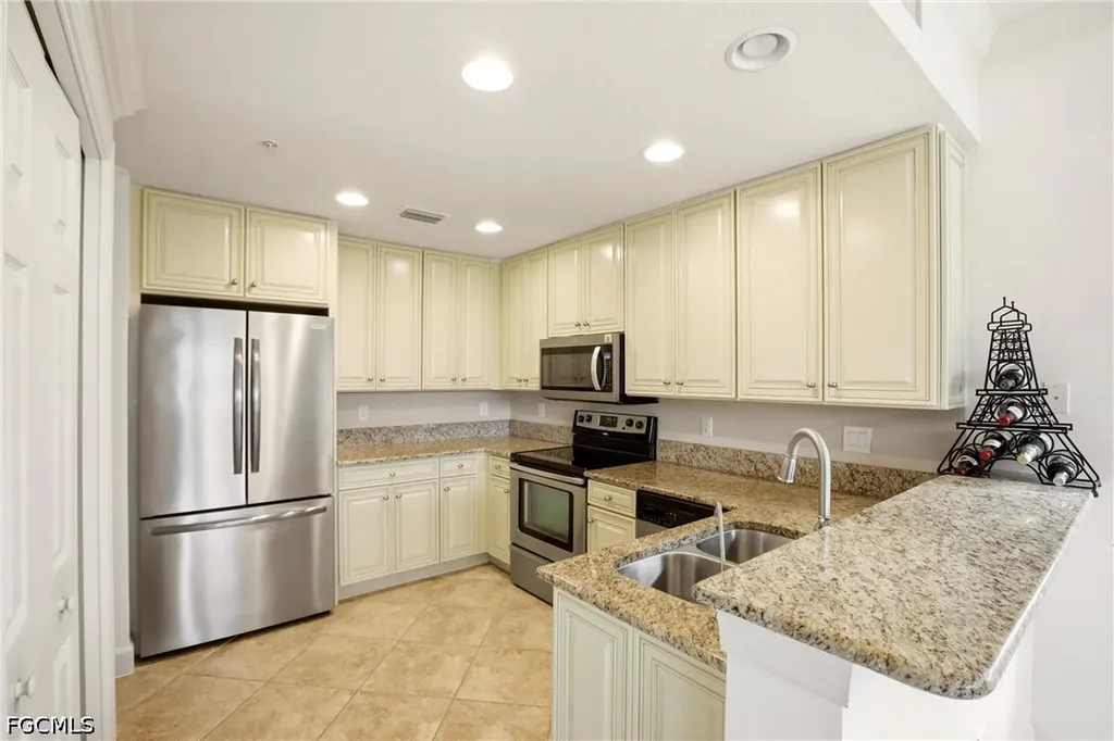 13010 Pebblebrook Point Circle Fort Myers FL 33905