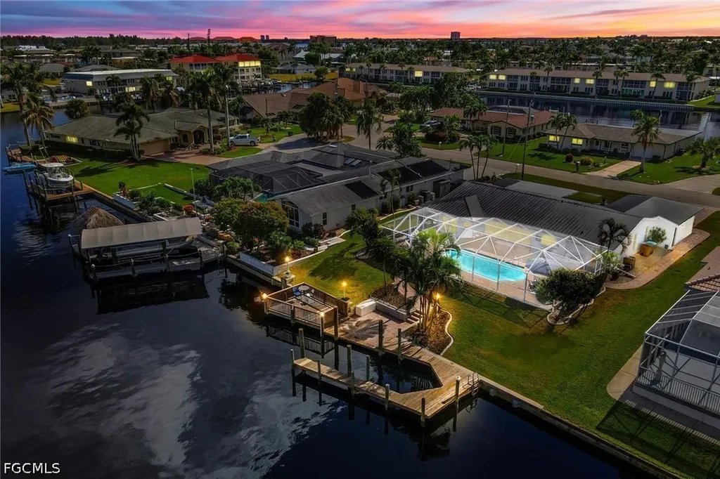 1717 SE 41st Street Cape Coral FL 33904