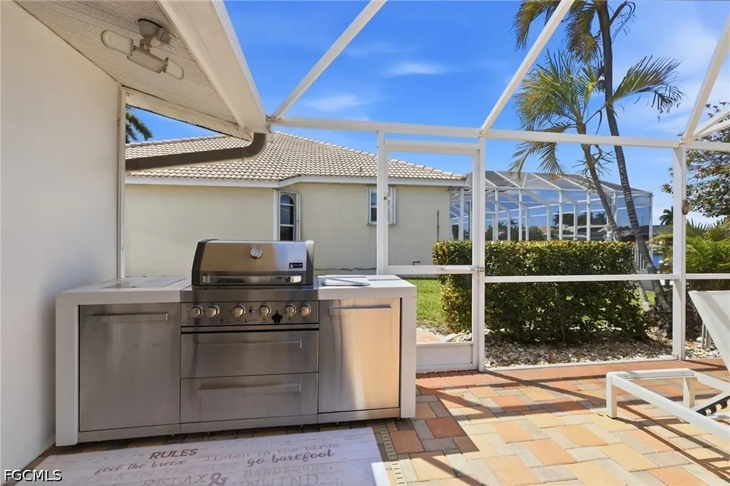 1717 SE 41st Street Cape Coral FL 33904