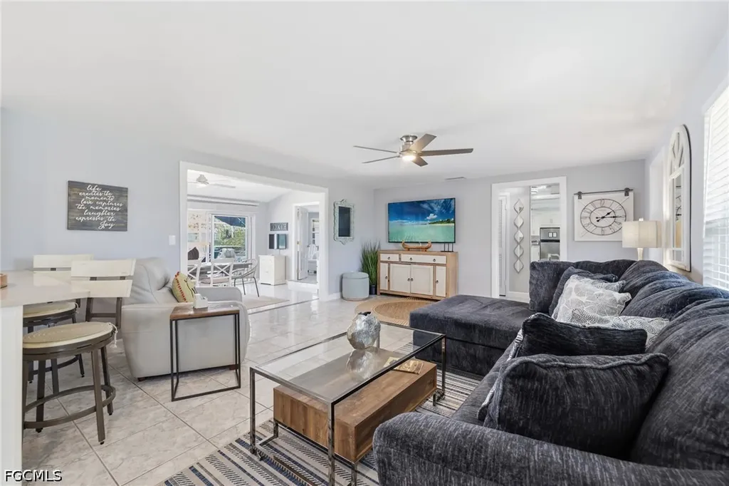 1717 SE 41st Street Cape Coral FL 33904