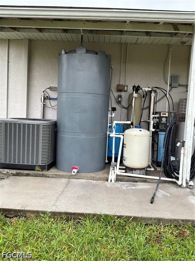 866 Chipley Street E Lehigh Acres FL 33974
