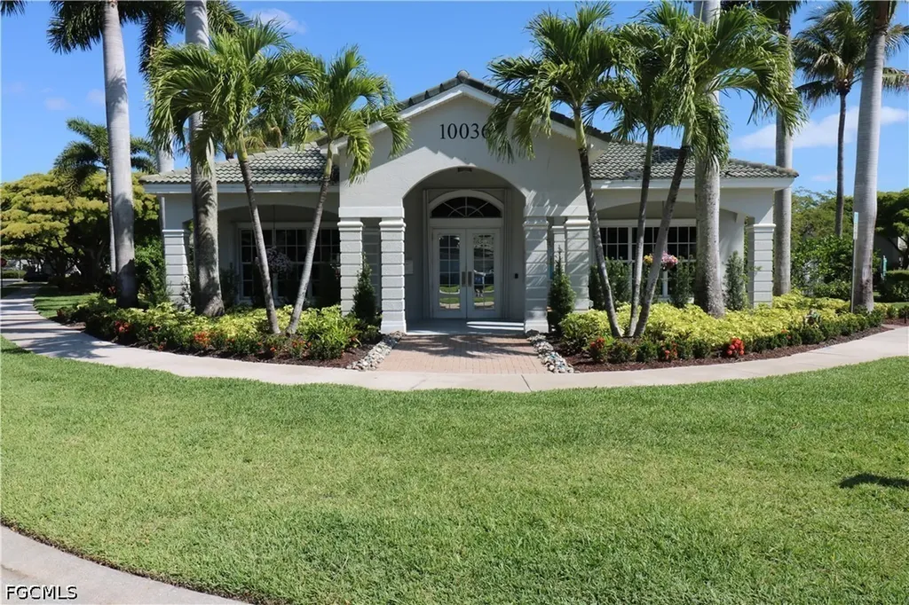 8287 Pacific Beach Drive Fort Myers FL 33966