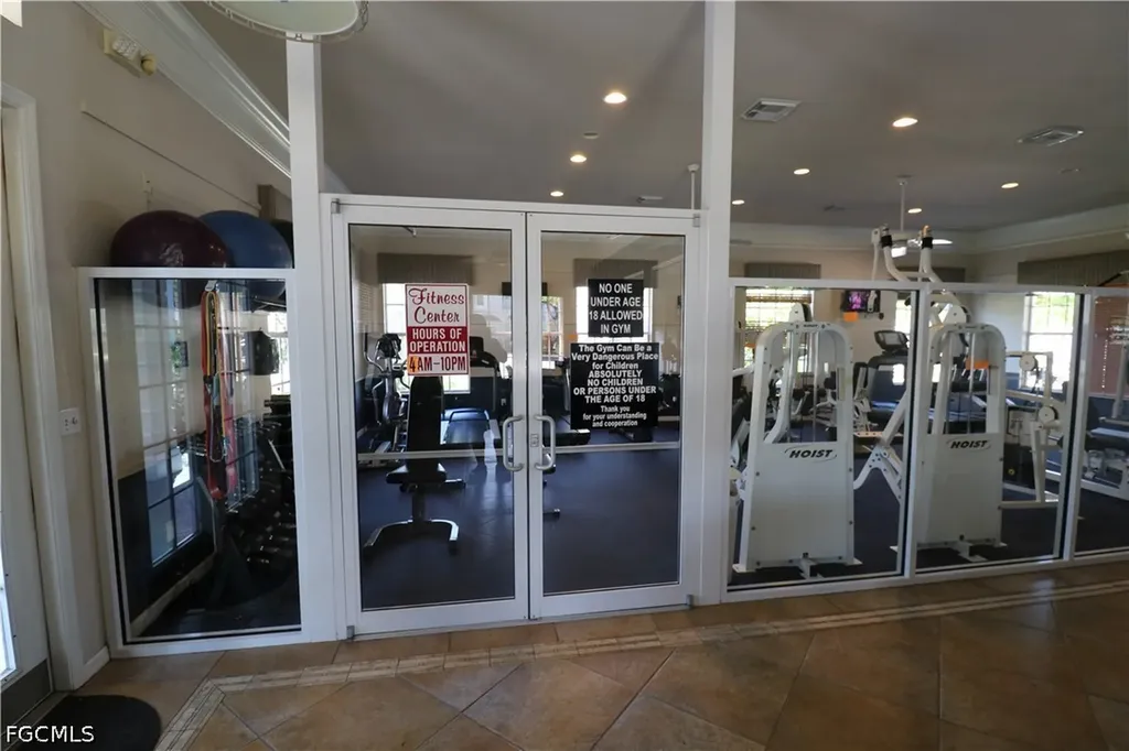 8287 Pacific Beach Drive Fort Myers FL 33966