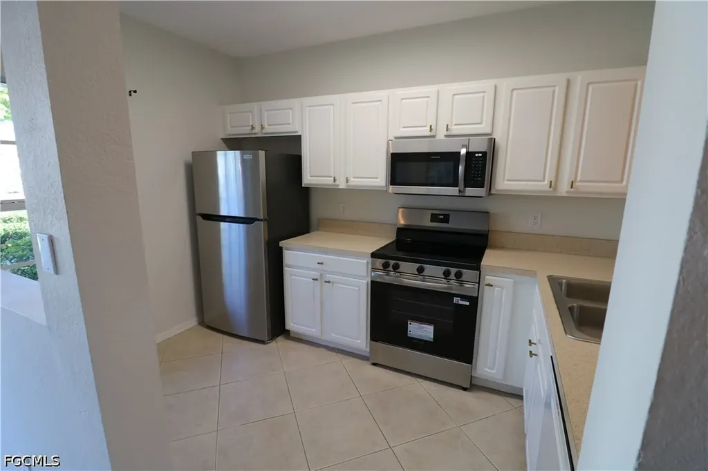 8287 Pacific Beach Drive Fort Myers FL 33966