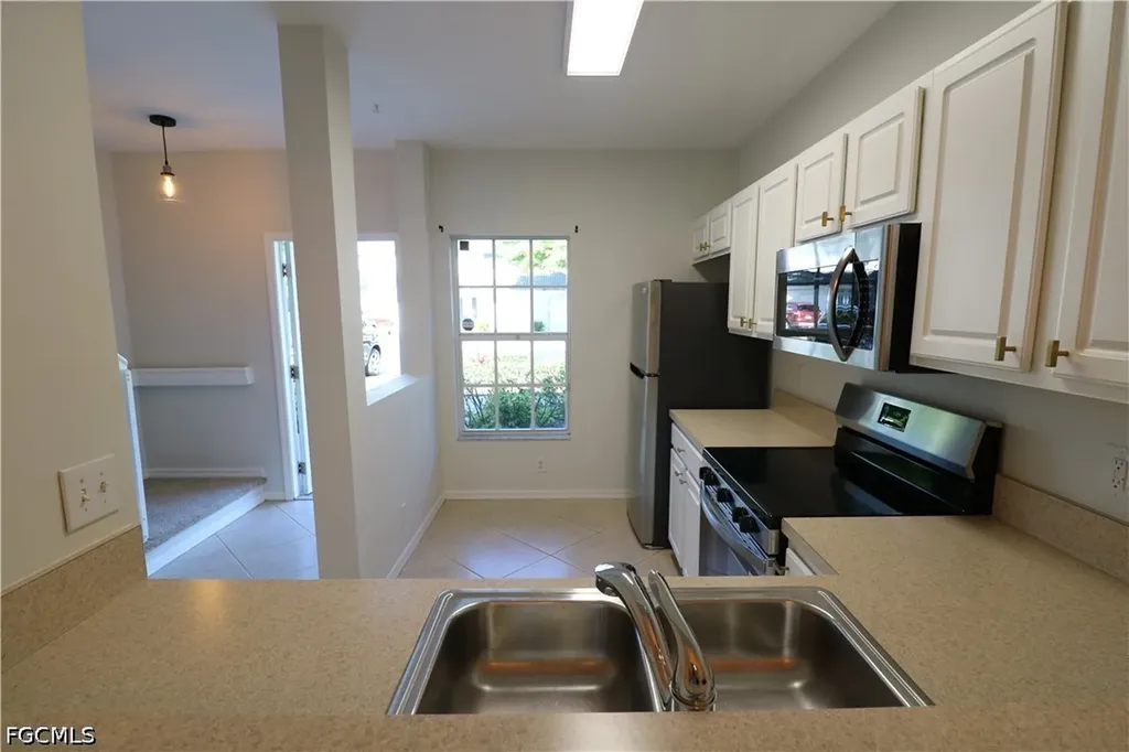 8287 Pacific Beach Drive Fort Myers FL 33966