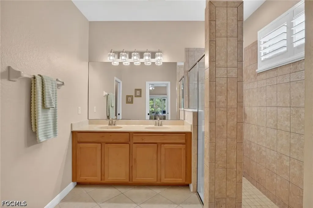 8696 Banyan Bay Boulevard Fort Myers FL 33908