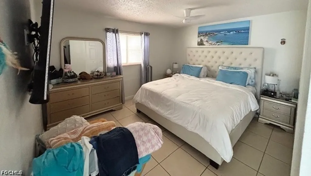 1342 SE 2nd Avenue Cape Coral FL 33990