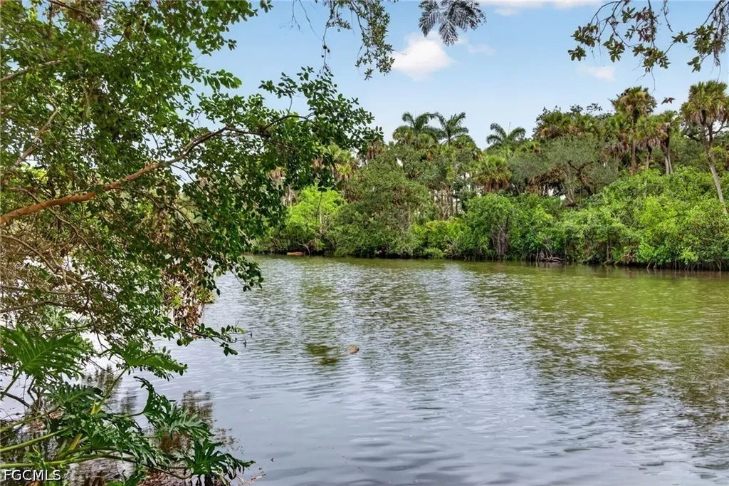 Fort Myers FL 33905