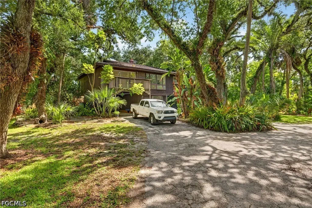 Fort Myers FL 33905
