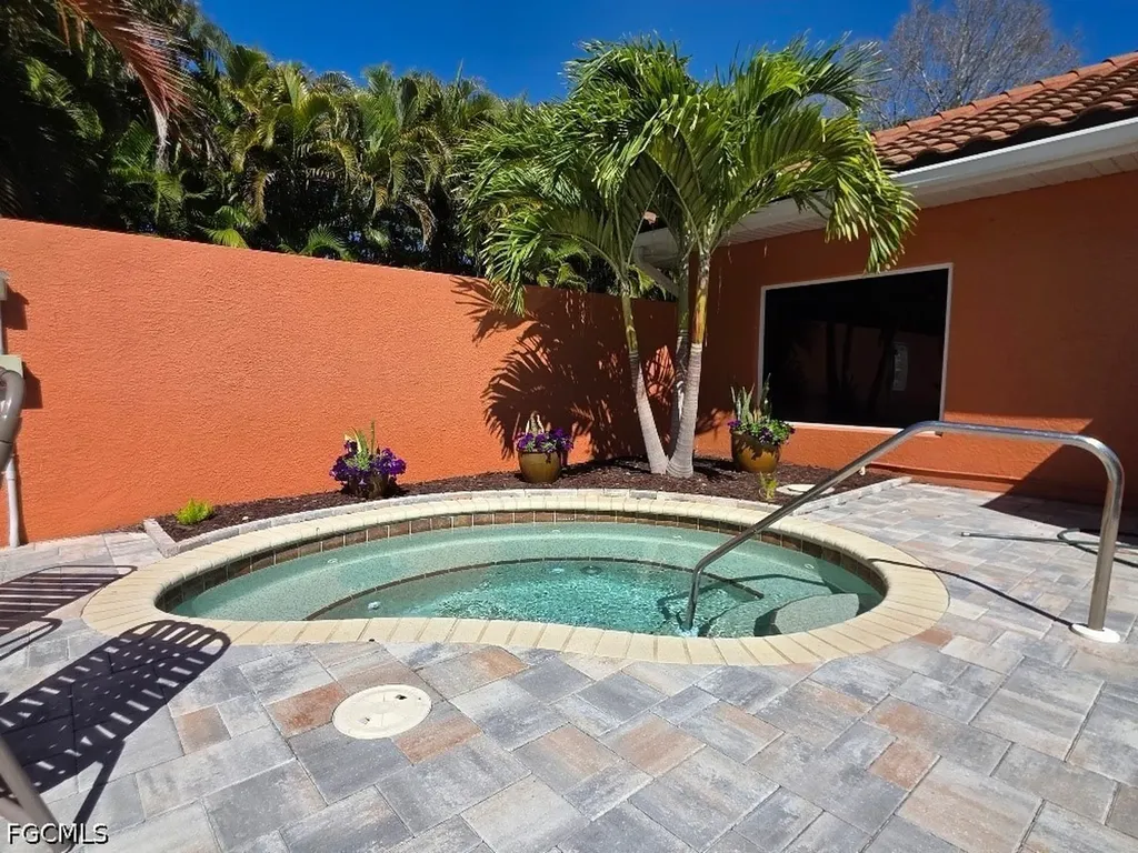 15999 Mandolin Bay Drive Fort Myers FL 33908