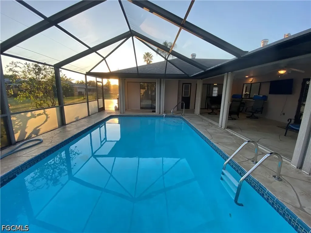 534 SE 34th Terrace Cape Coral FL 33904