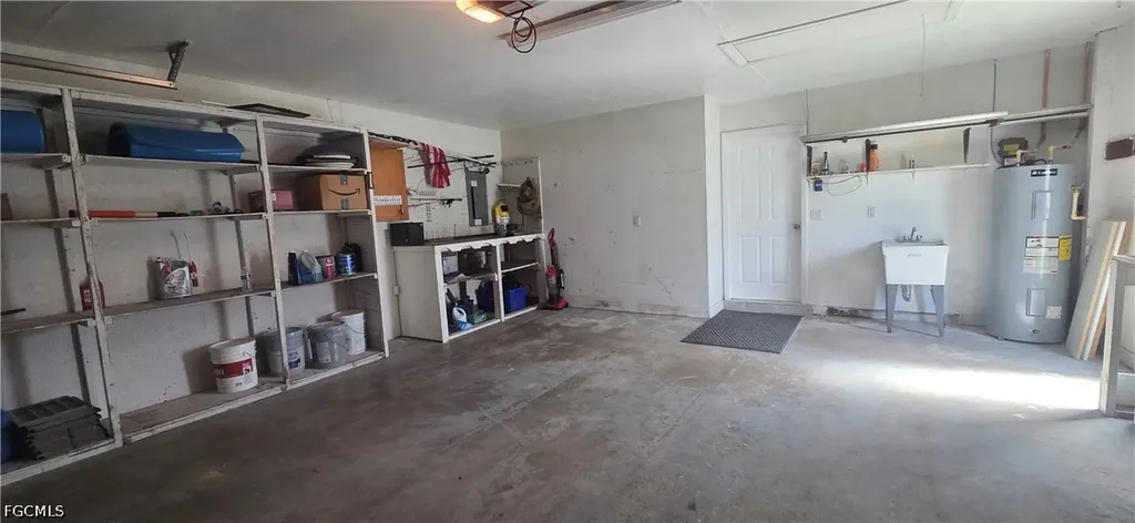 534 SE 34th Terrace Cape Coral FL 33904