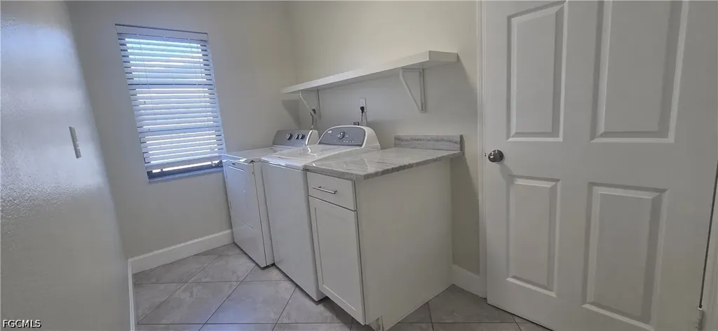 534 SE 34th Terrace Cape Coral FL 33904