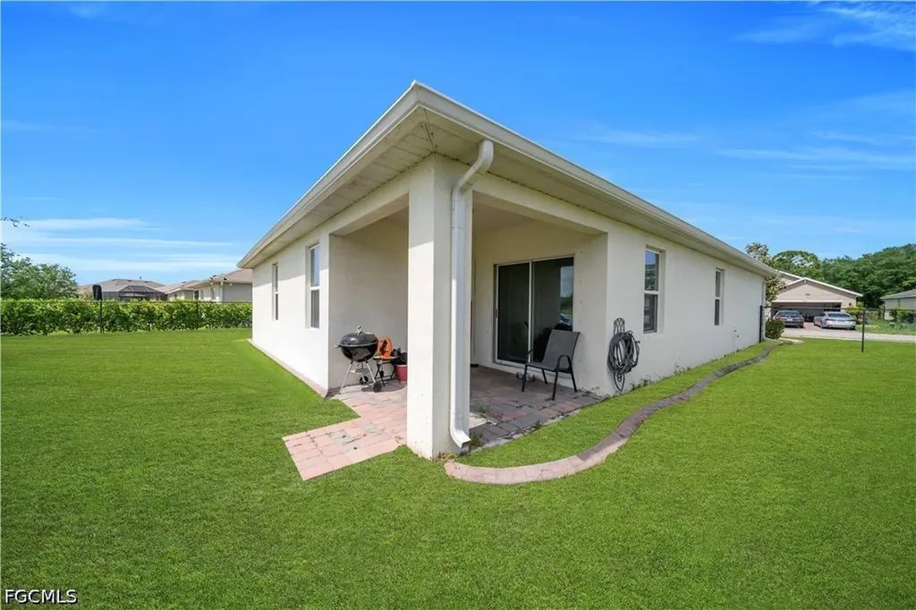 10549 Canal Brook Lane Lehigh Acres FL 33936