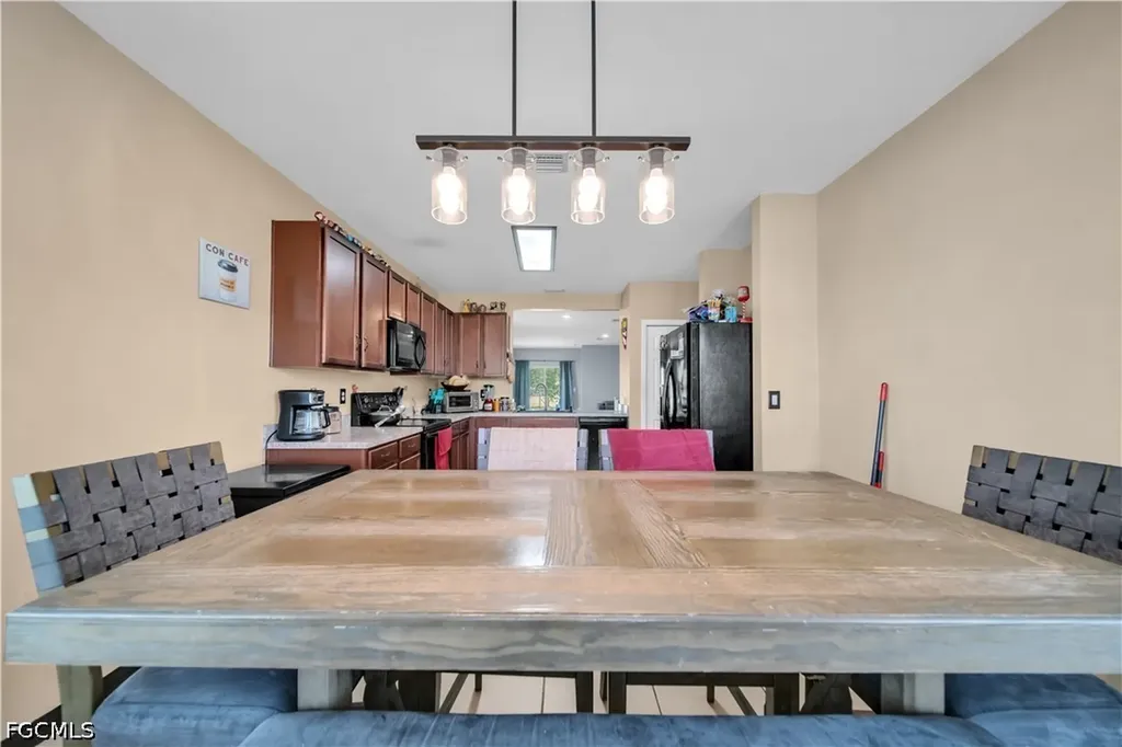 10549 Canal Brook Lane Lehigh Acres FL 33936