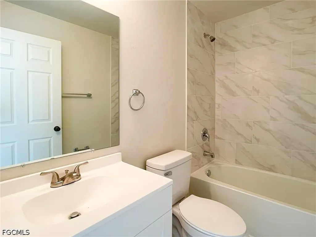 2005 Chiquita Boulevard S Cape Coral FL 33991