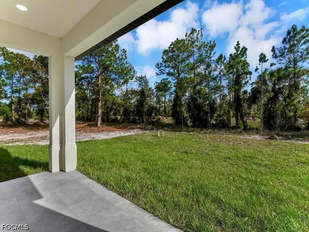 1040 Candlelight Drive Lehigh Acres FL 33974